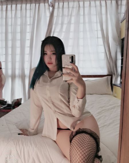 年轻的女演员在线观看
