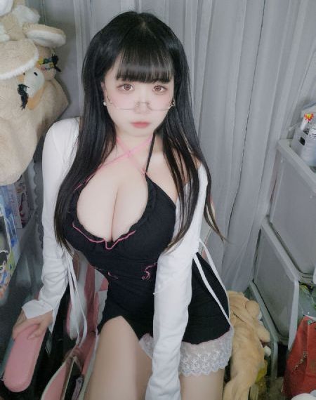 angelina全集在线电影