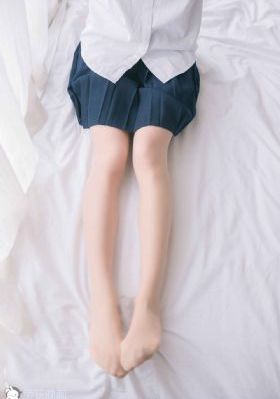 《偷窥女教师》未删减版在线观看