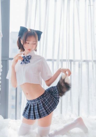 25岁的女高中生动漫