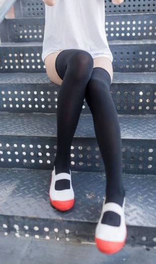 《隔壁女邻居》在线看